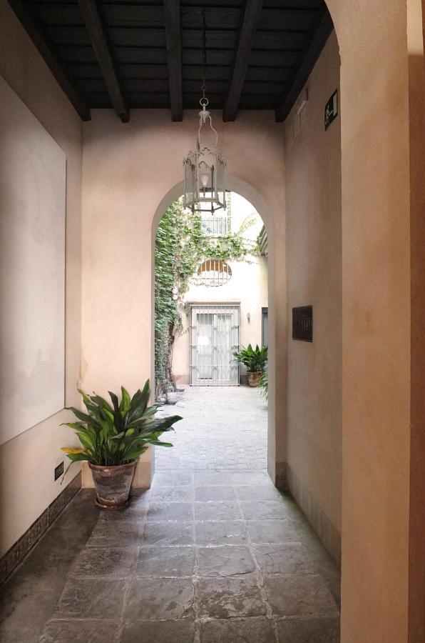 Architecture & Design Home In Triana セビリア エクステリア 写真